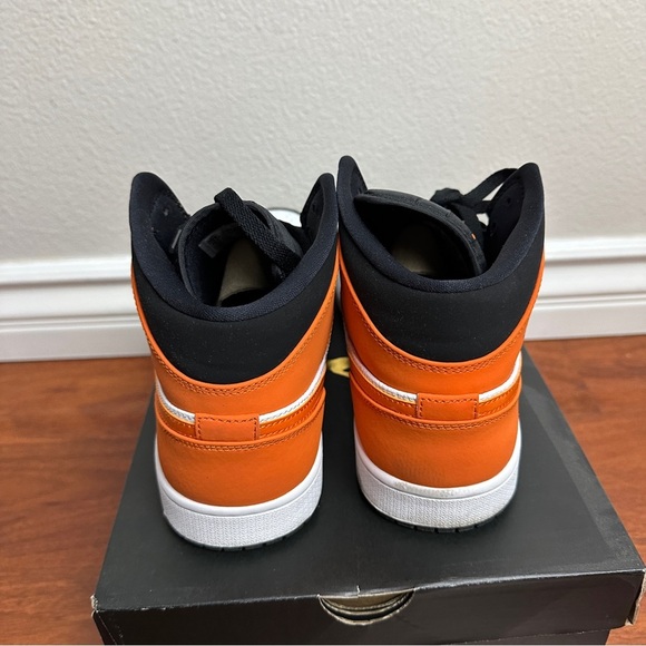 Jordan 1 Mid Shattered Backboard Size 10.5 - Picture 2 of 7